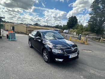 2014 (14) - 1.6 TDI CR Elegance 5dr