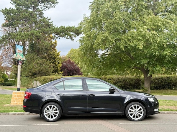 Used Skoda Octavia 2014 for sale - 75905753: Photo 2
