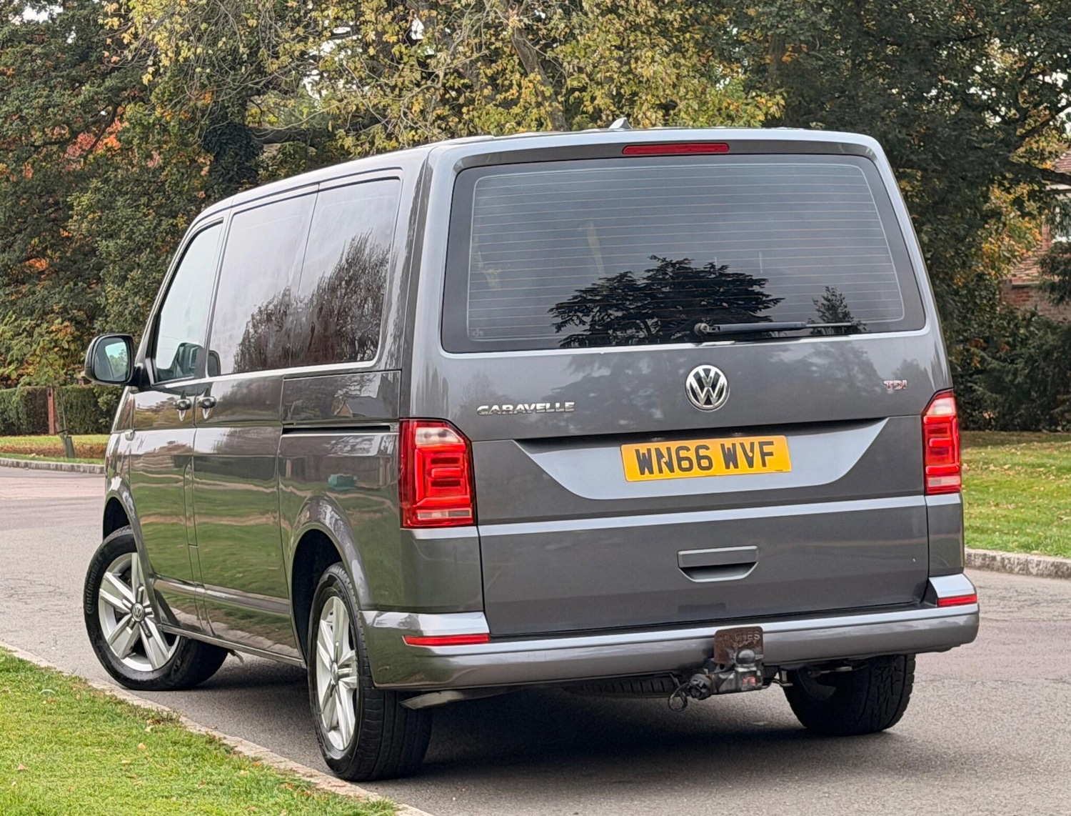 Used Volkswagen Caravelle 2017 for sale - 76152386: Photo 2