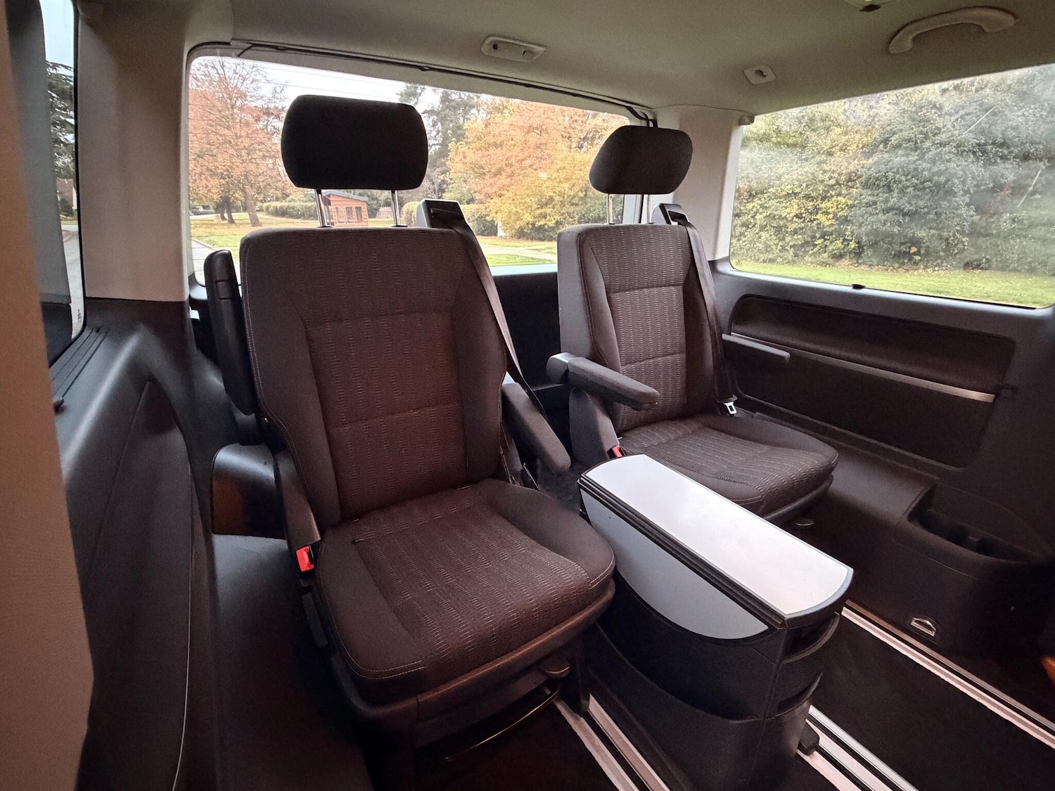 Used Volkswagen Caravelle 2017 for sale - 76152386: Photo 23