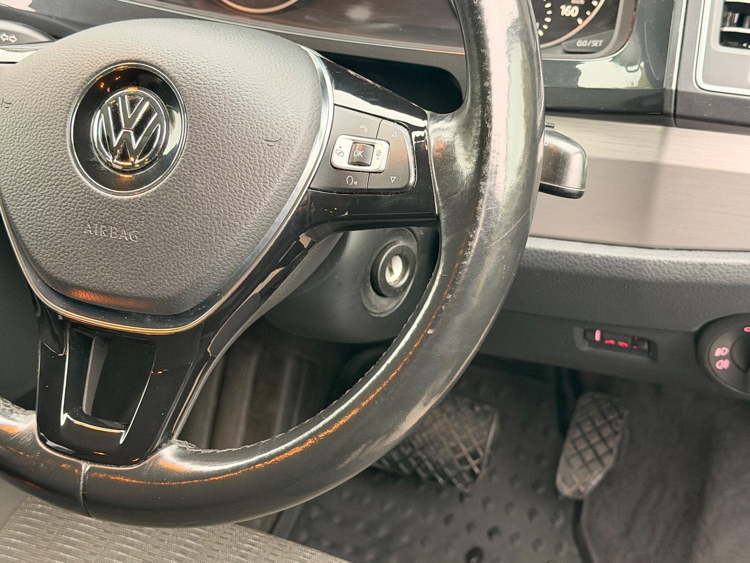 Used Volkswagen Caravelle 2017 for sale - 76152386: Photo 25