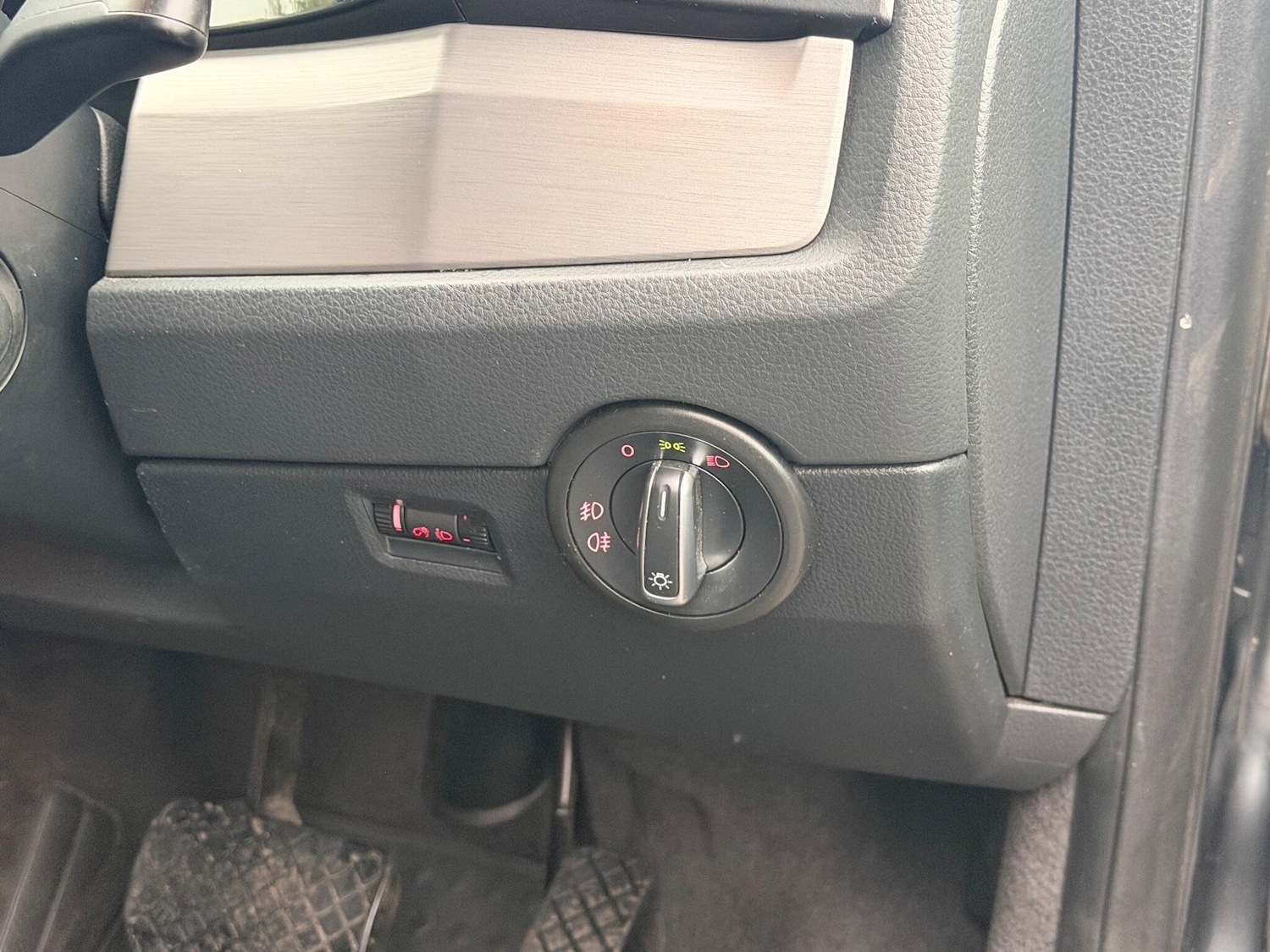 Used Volkswagen Caravelle 2017 for sale - 76152386: Photo 26