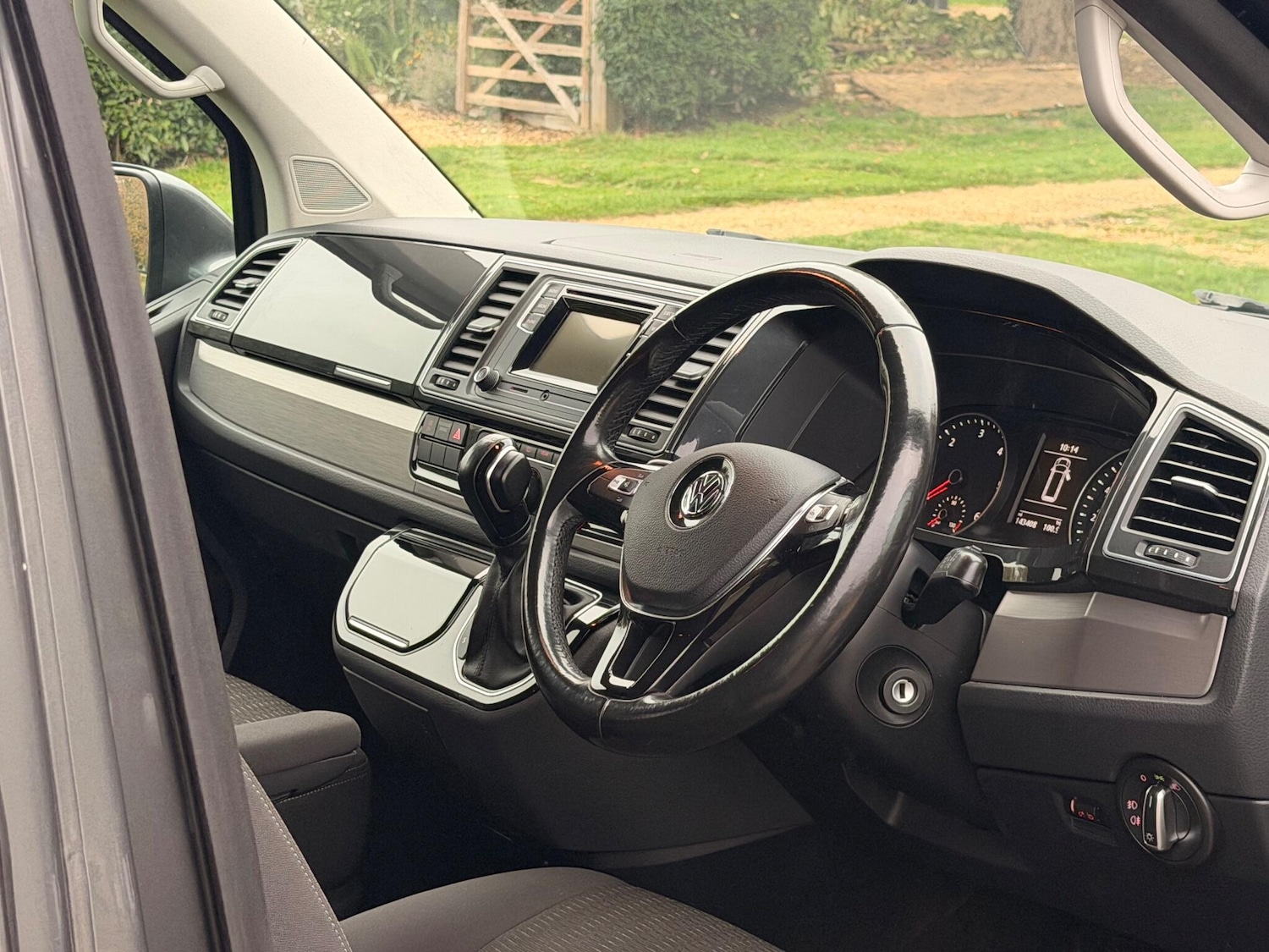 Used Volkswagen Caravelle 2017 for sale - 76152386: Photo 28