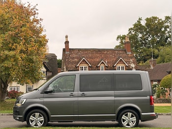 Used Volkswagen Caravelle 2017 for sale - 76152386: Photo 4