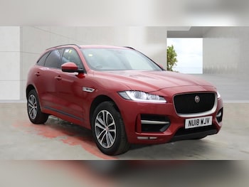 Used Jaguar F-Pace 2018 for sale - 78334477: Photo