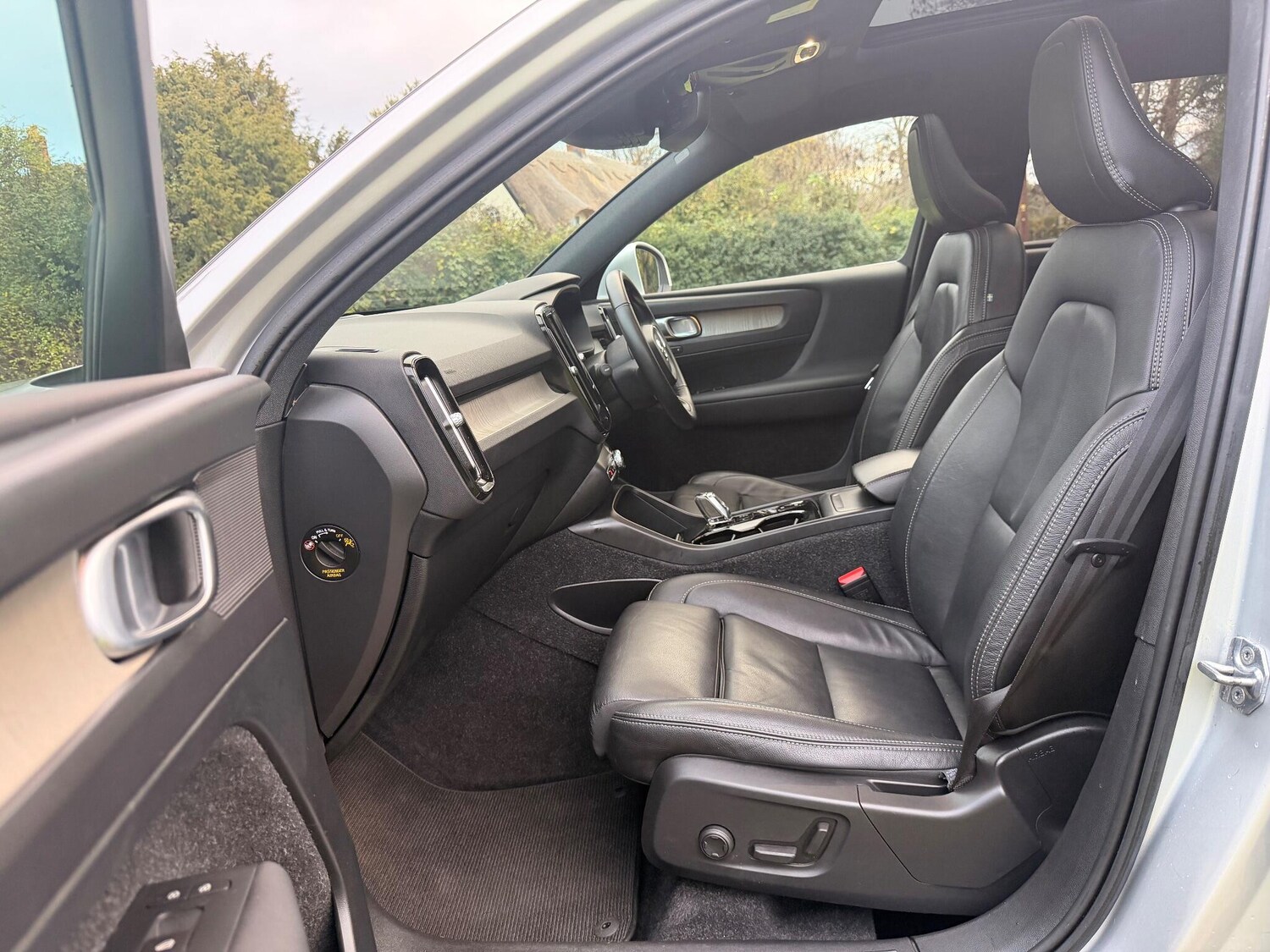 Used Volvo XC40 2019 for sale - 76671264: Photo 19