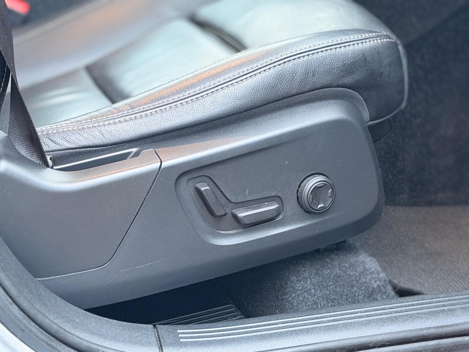 Used Volvo XC40 2019 for sale - 76671264: Photo 31