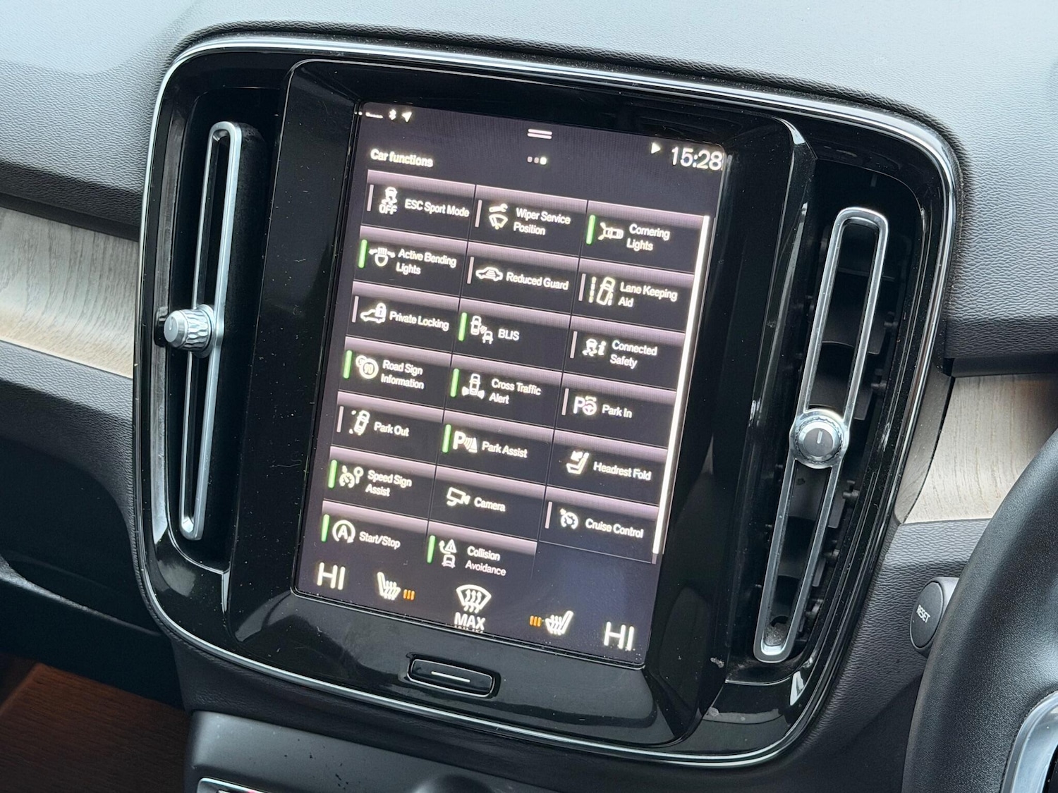 Used Volvo XC40 2019 for sale - 76671264: Photo 36