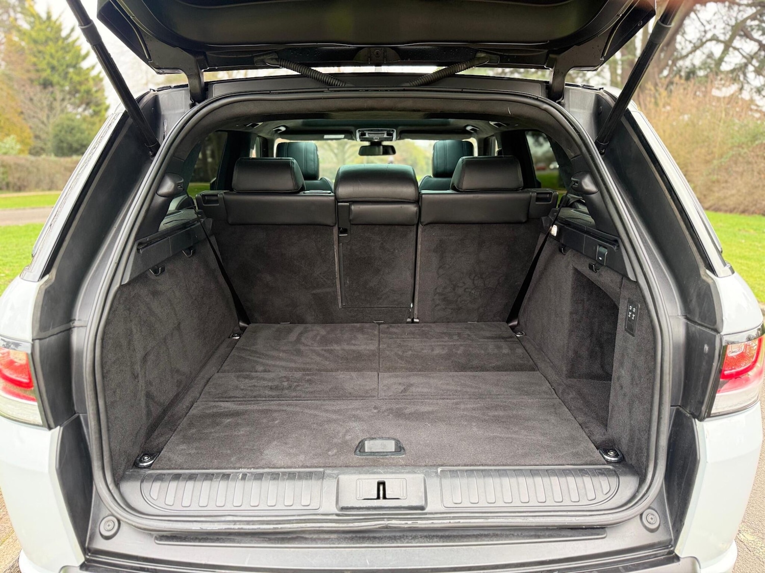 Used Land Rover Range Rover Sport 2015 for sale - 77175237: Photo 10