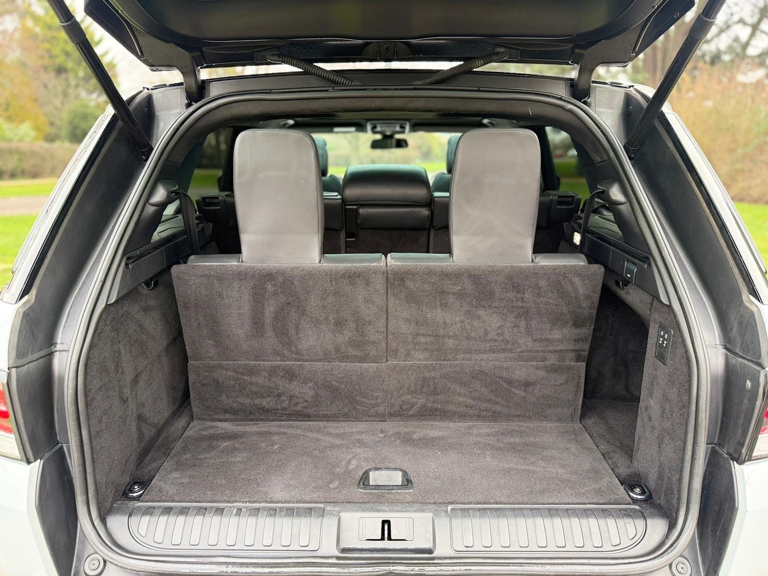 Used Land Rover Range Rover Sport 2015 for sale - 77175237: Photo 11