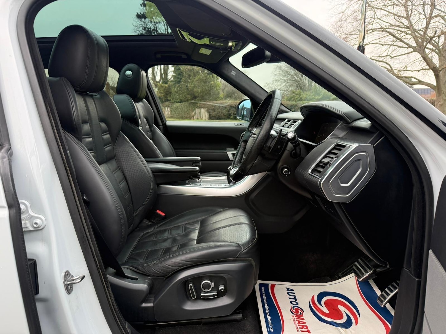 Used Land Rover Range Rover Sport 2015 for sale - 77175237: Photo 15