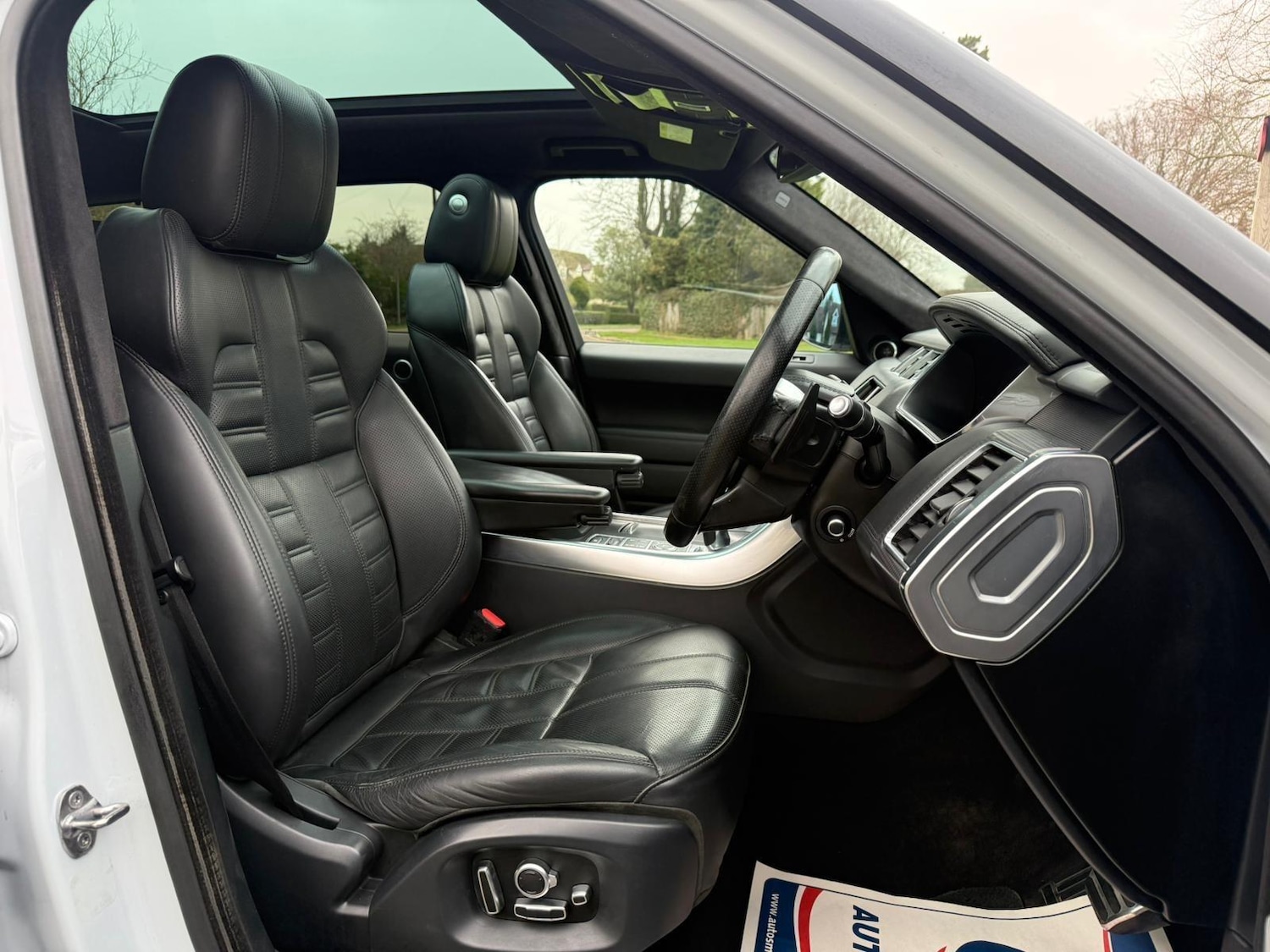 Used Land Rover Range Rover Sport 2015 for sale - 77175237: Photo 16