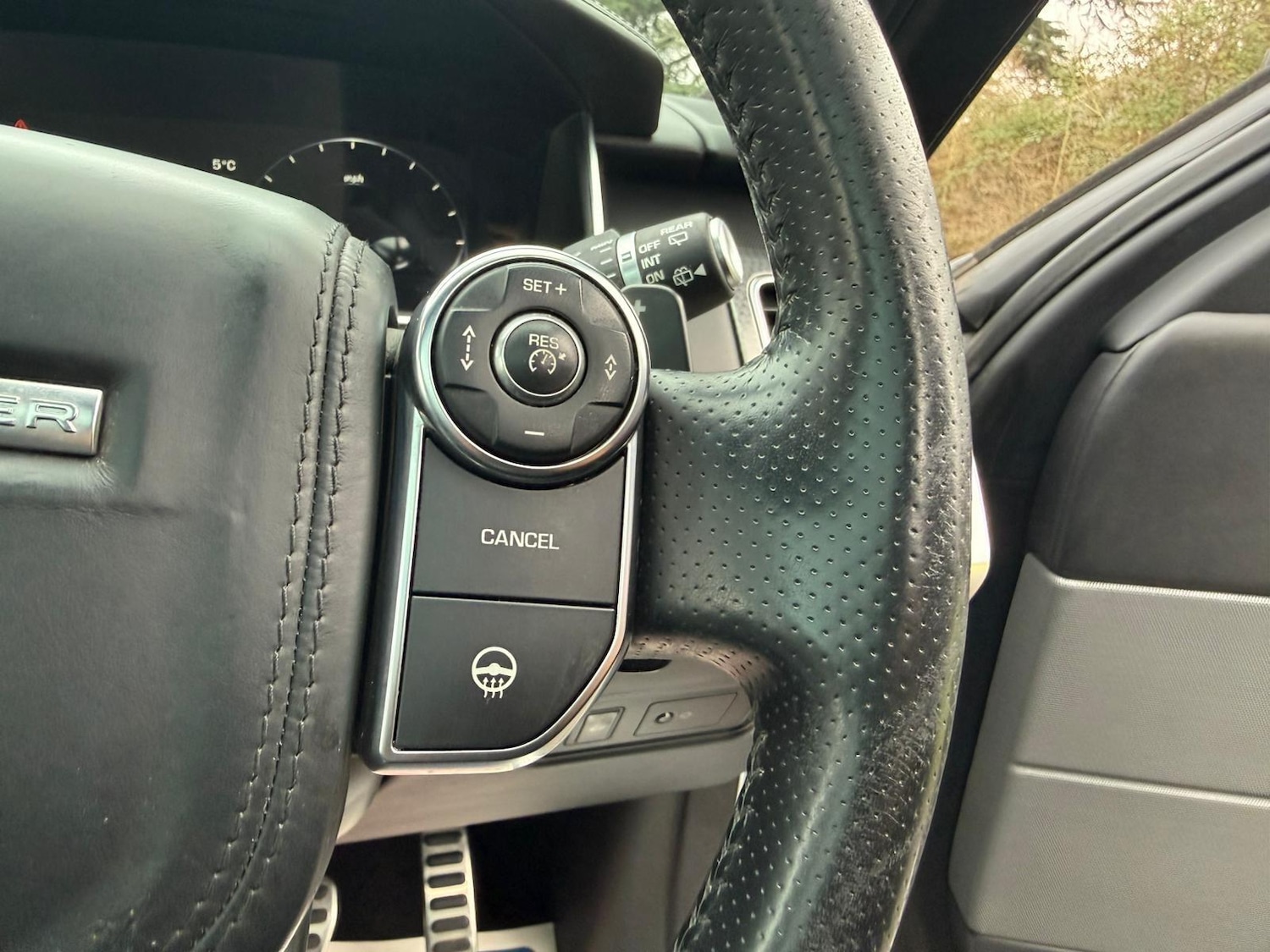 Used Land Rover Range Rover Sport 2015 for sale - 77175237: Photo 33