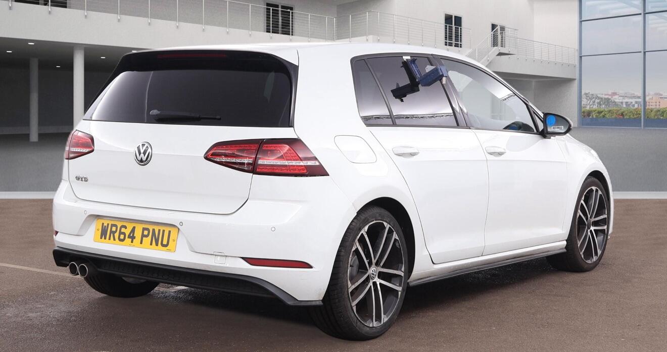 Used Volkswagen Golf 2014 for sale - 77351378: Photo 3