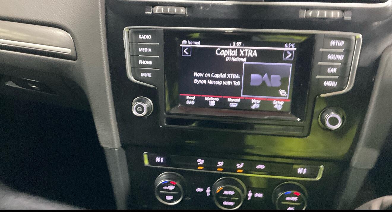 Used Volkswagen Golf 2014 for sale - 77351378: Photo 9