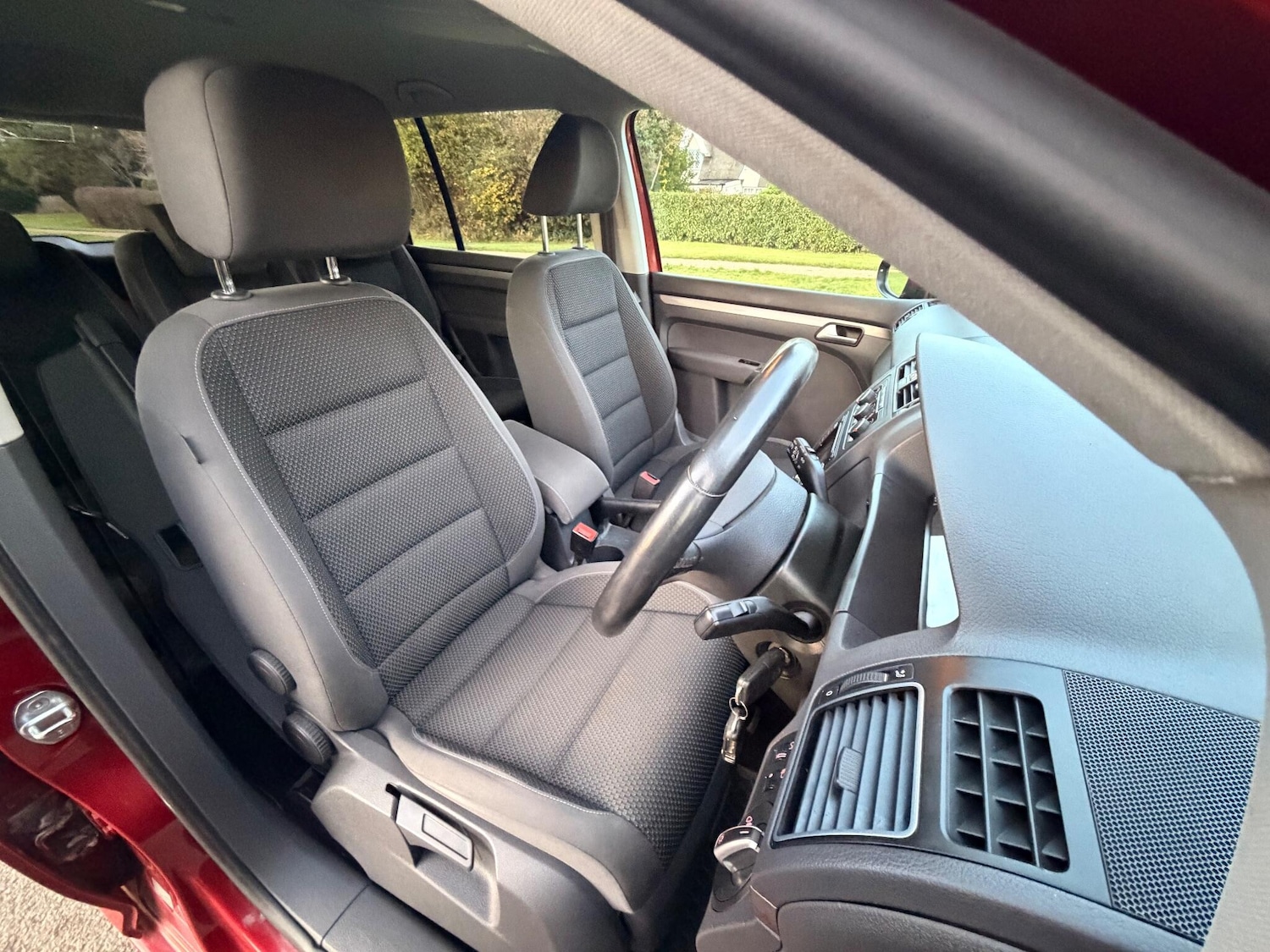 Used Volkswagen Touran 2015 for sale - 76538023: Photo 12