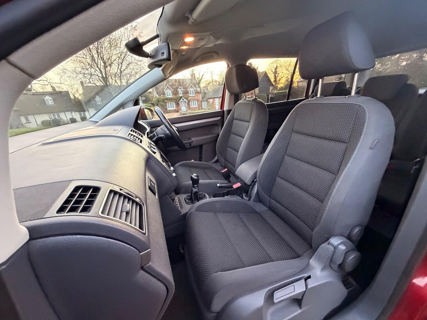 Used Volkswagen Touran 2015 for sale - 76538023: Photo 14