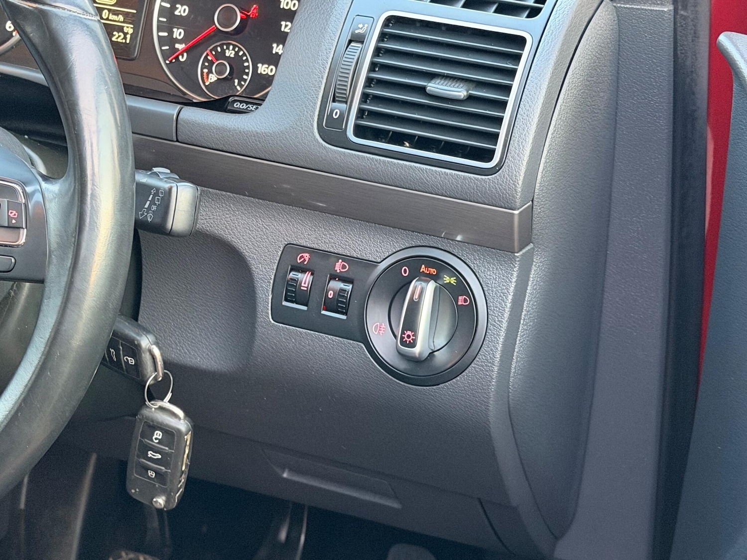 Used Volkswagen Touran 2015 for sale - 76538023: Photo 21