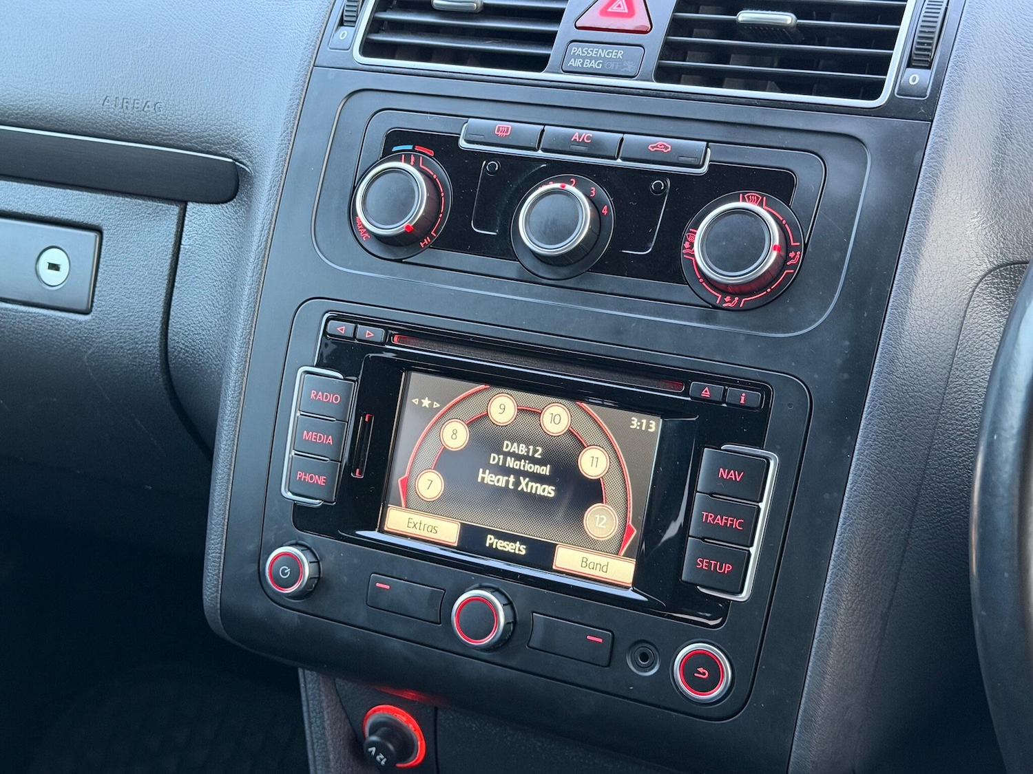 Used Volkswagen Touran 2015 for sale - 76538023: Photo 26