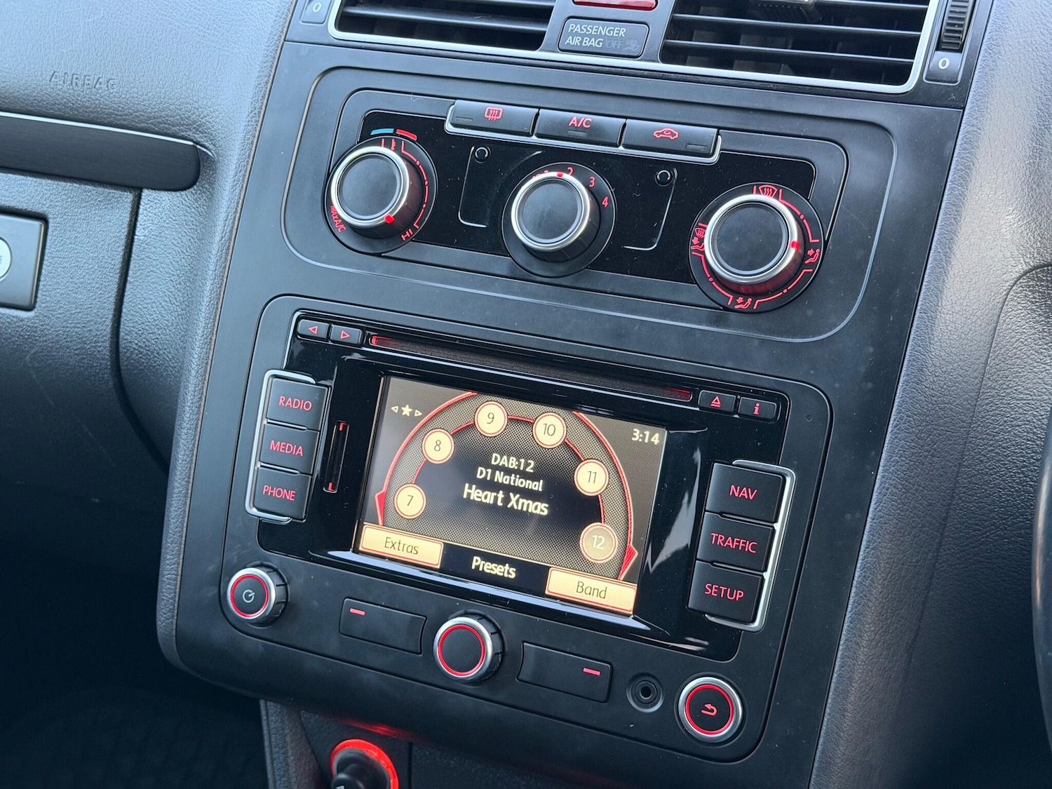 Used Volkswagen Touran 2015 for sale - 76538023: Photo 29