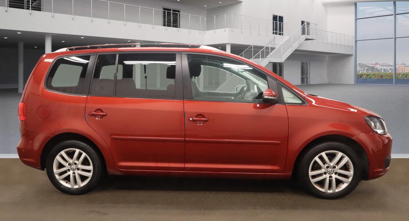 Used Volkswagen Touran 2015 for sale - 76538023: Photo 5