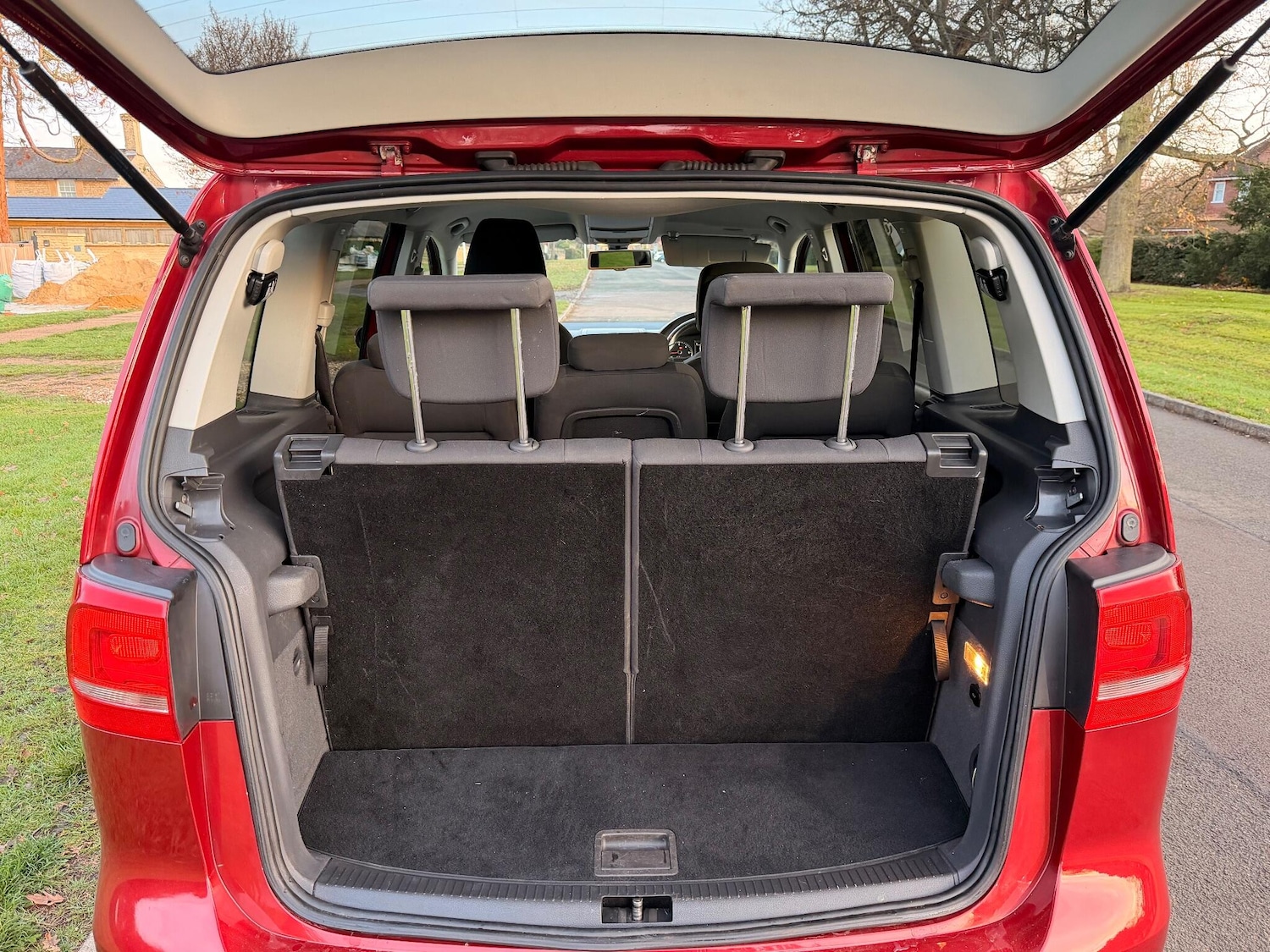 Used Volkswagen Touran 2015 for sale - 76538023: Photo 9