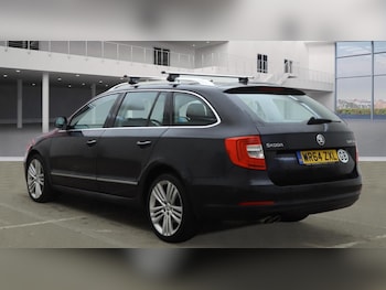 Used Skoda Superb 2015 for sale - 77400590: Photo