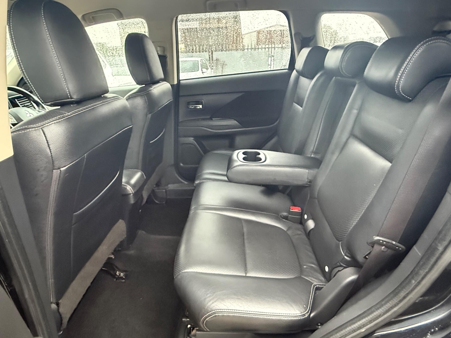 Used Mitsubishi Outlander 2016 for sale - 76538179: Photo 11