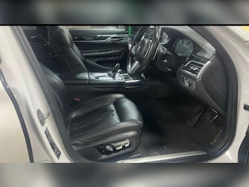 Used BMW 7 Series 2018 for sale - 77893103: Photo