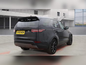 Used Land Rover Discovery 2019 for sale - 77015607: Photo