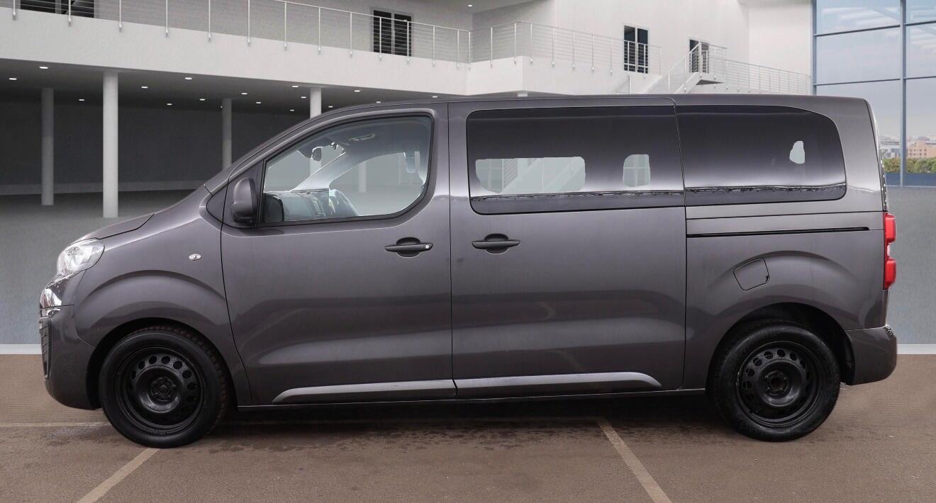 Used Peugeot Traveller 2018 for sale - 78047709: Photo 3