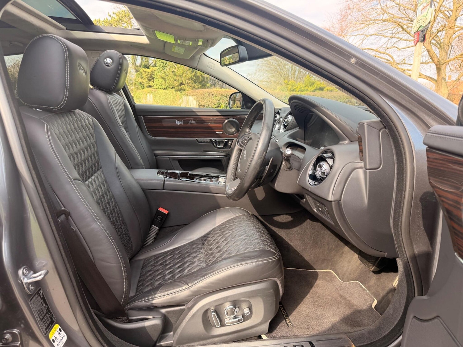 Used Jaguar XJ 2018 for sale - 77396317: Photo 18