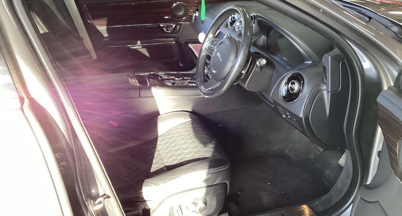 Used Jaguar XJ 2018 for sale - 77396317: Photo 3