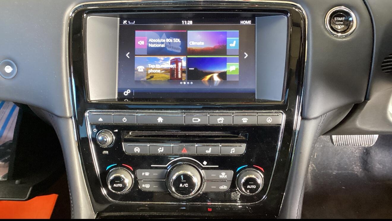 Used Jaguar XJ 2018 for sale - 77396317: Photo 6