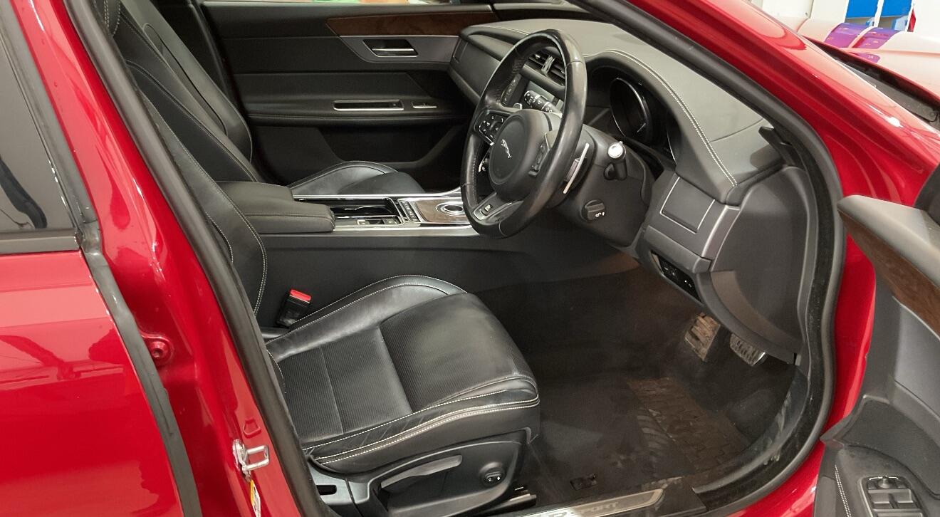 Used Jaguar XF 2017 for sale - 76425255: Photo 7