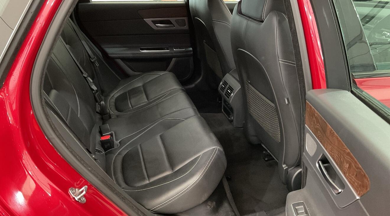 Used Jaguar XF 2017 for sale - 76425255: Photo 8