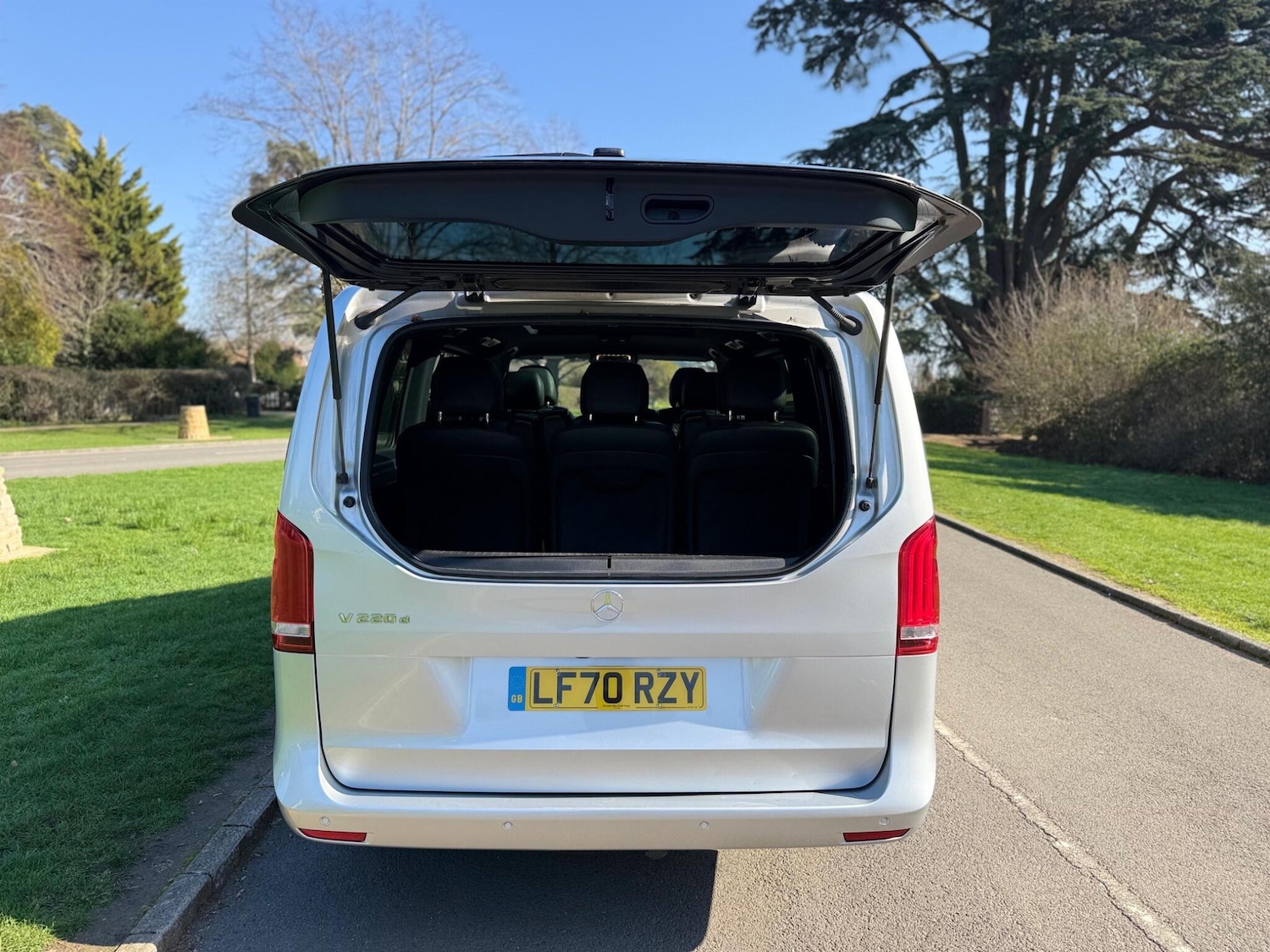 Used Mercedes-Benz V-Class 2020 for sale - 77524026: Photo 9