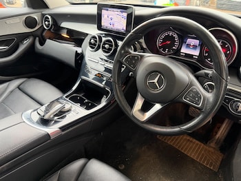 Used Mercedes-Benz C Class 2018 for sale - 78062789: Photo