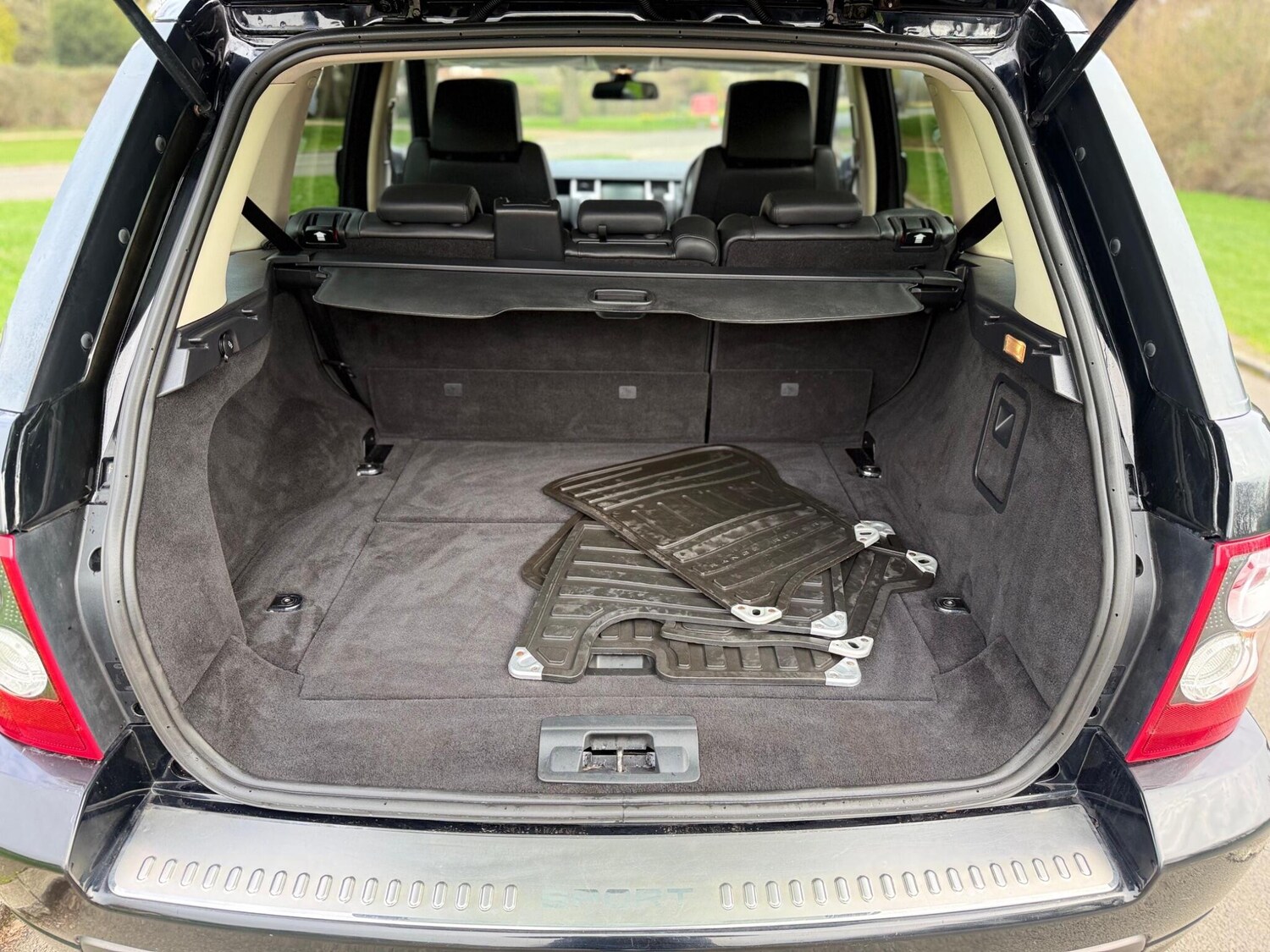 Used Land Rover Range Rover Sport for sale - 78116229: Photo 11