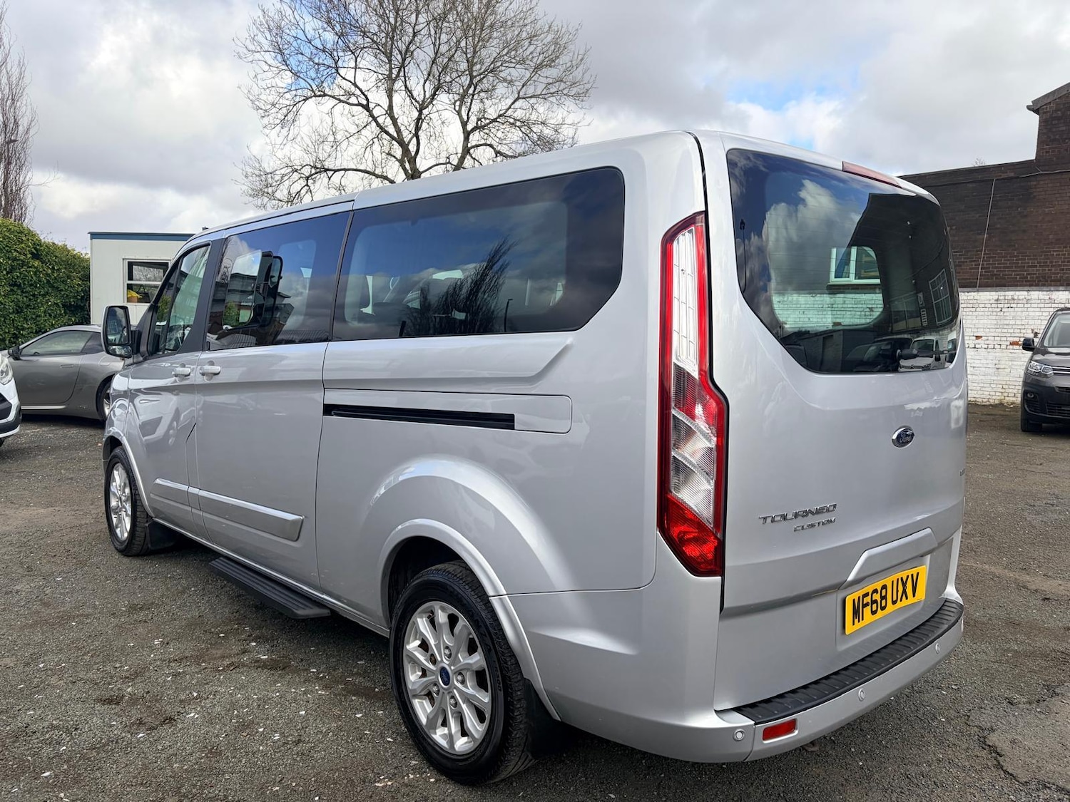 Used Ford Tourneo Custom 2018 for sale - 77833738: Photo 2