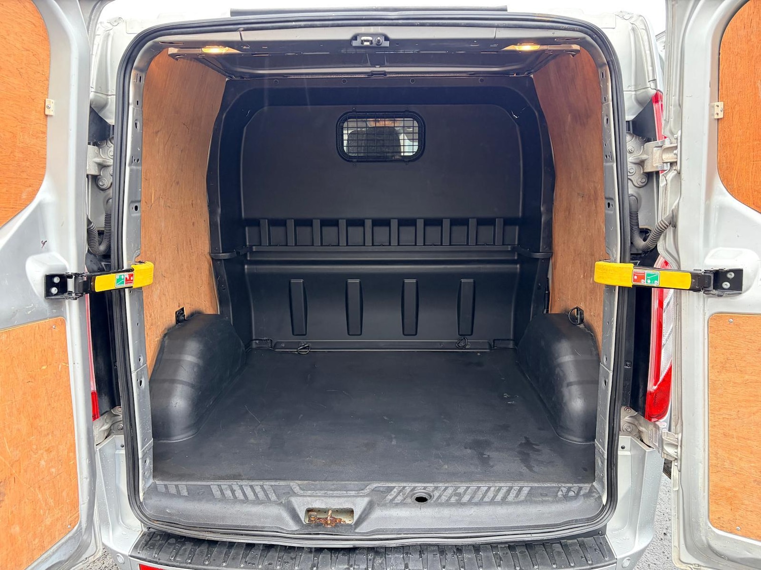 Used Ford Transit Custom 2019 for sale - 77450020: Photo 10