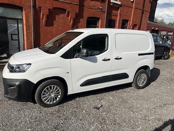 Used Citroen Berlingo 2020 for sale - 75935296: Photo