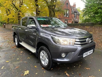 Used Toyota Hilux 2017 for sale - 75995163: Photo