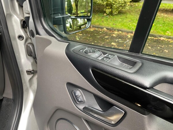 Used Ford Tourneo Custom 2020 for sale - 72344406: Photo 12