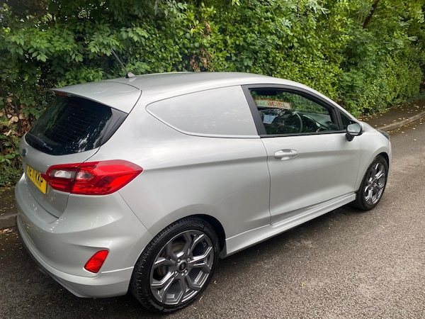 Used Ford Fiesta Van 2021 for sale - 75095552: Photo 5