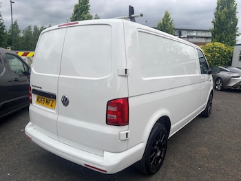 Used Volkswagen Transporter 2019 for sale - 78942107: Photo