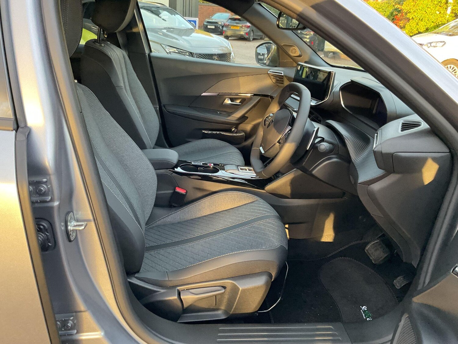 Used Peugeot 2008 2025 for sale - 77574398: Photo 15