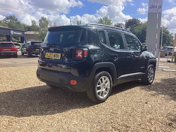 Used Jeep Renegade 2023 for sale - 75949828: Photo
