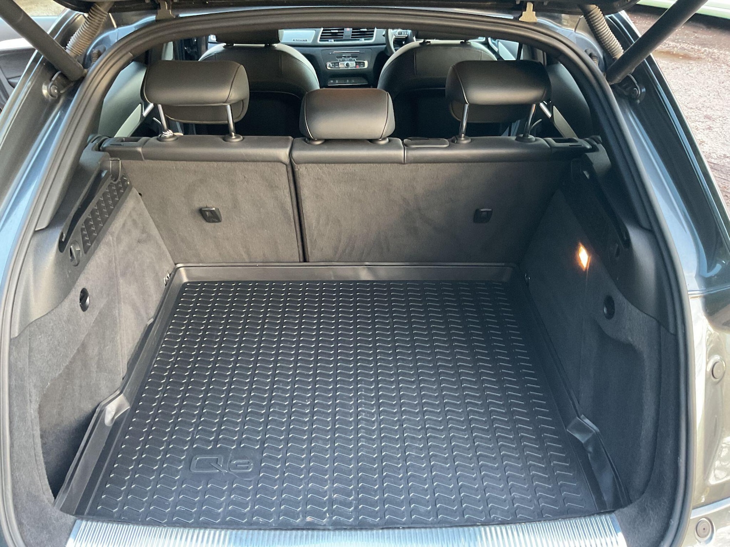 Used Audi Q3 2016 for sale - 76936586: Photo 10