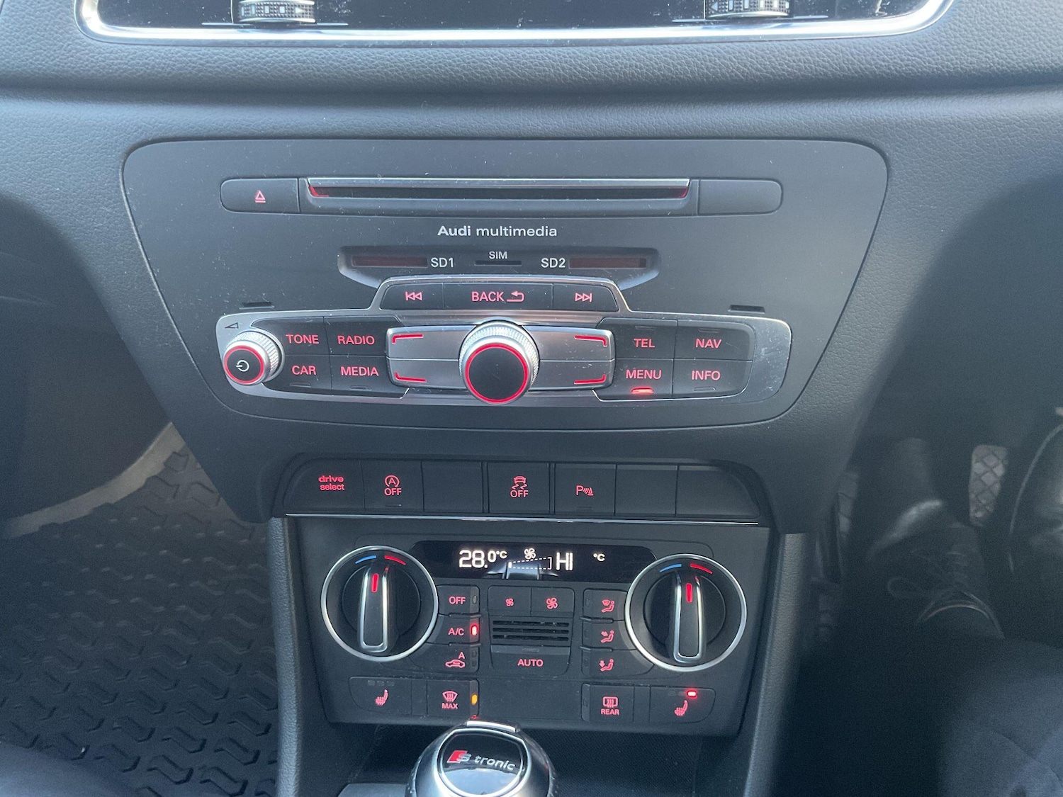 Used Audi Q3 2016 for sale - 76936586: Photo 15